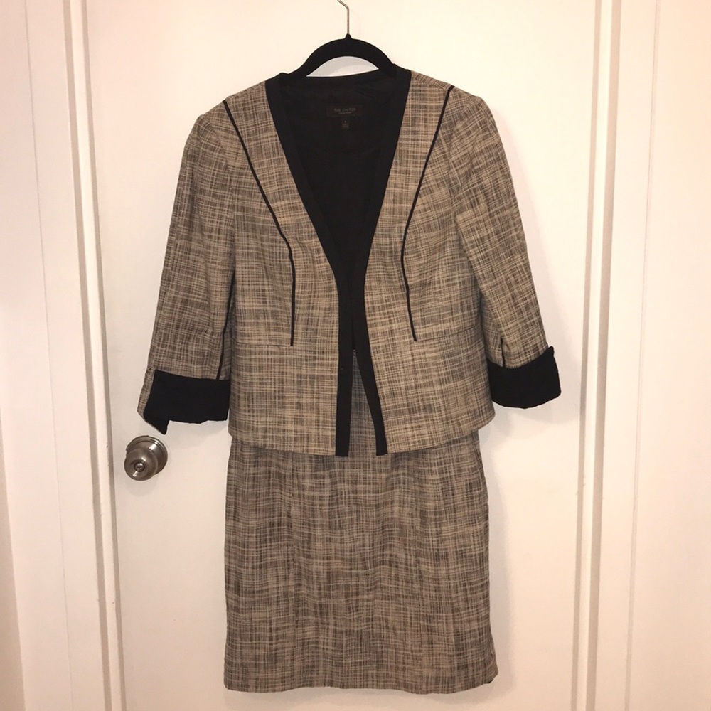 The limited dress suit